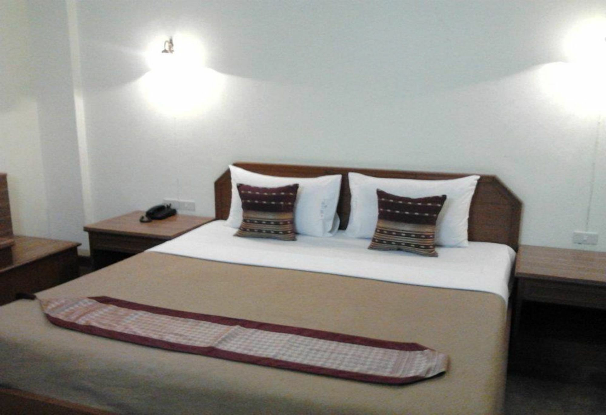Lisa Chiang Mai Hotel Luaran gambar