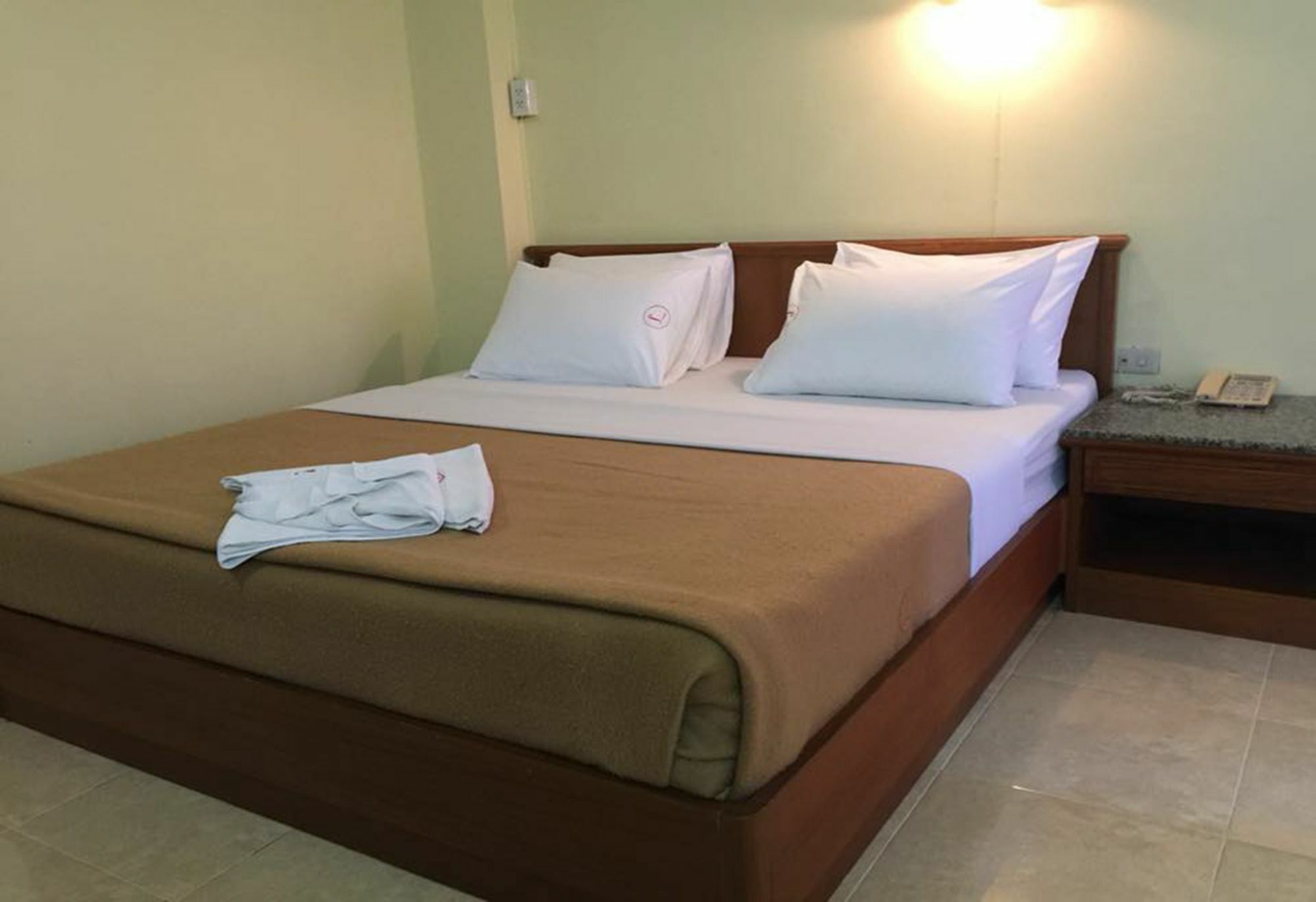 Lisa Chiang Mai Hotel Luaran gambar