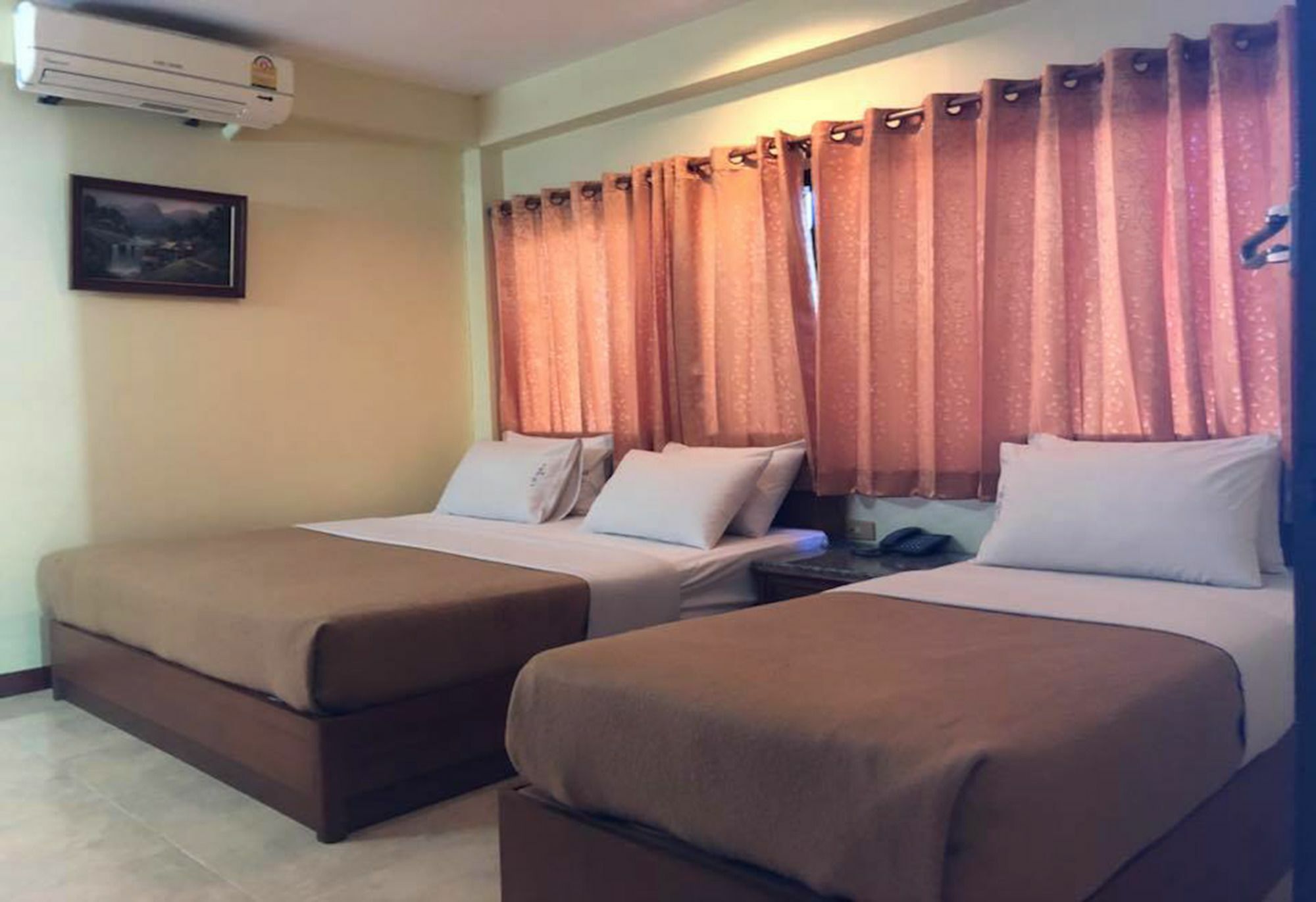 Lisa Chiang Mai Hotel Luaran gambar